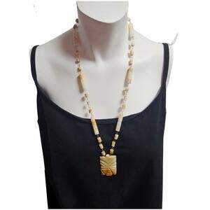 VTG Hand-carved Amber Tan Cream Marbled Onyx Tribal Totem & Onyx Bead Necklace